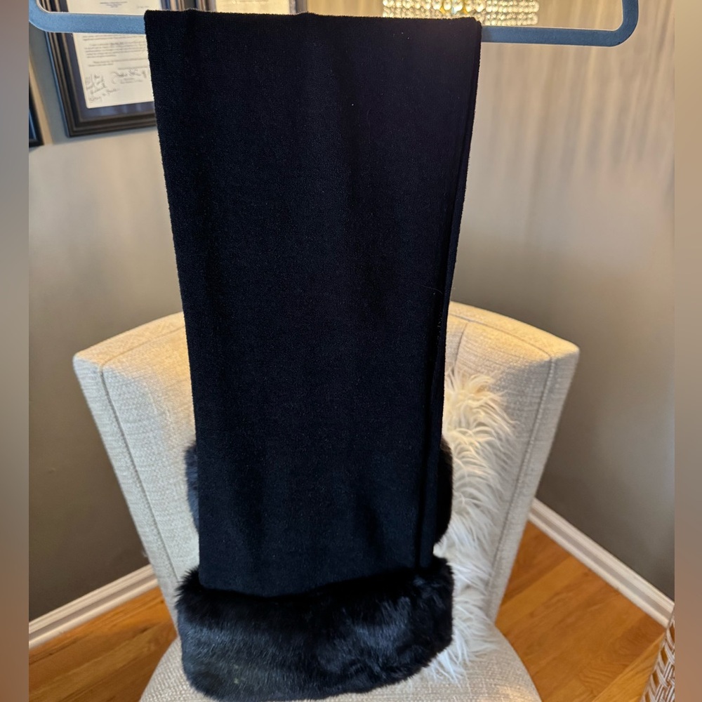 Faux Fur Cuffs Cover Up - Picture 5 of 5